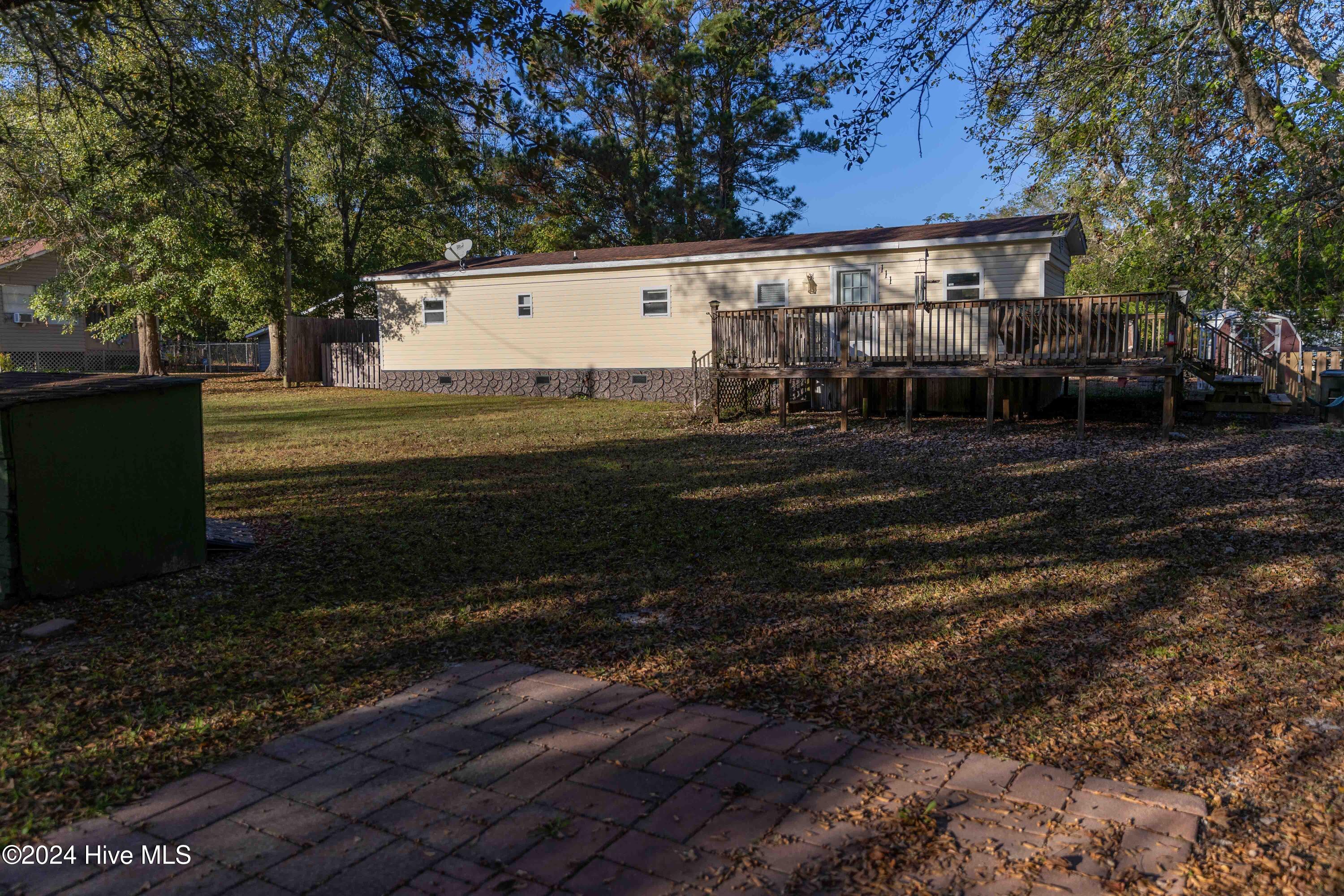 111 Boyle Drive Hampstead, NC 28443 - Photo 2 of 23 Front of house1