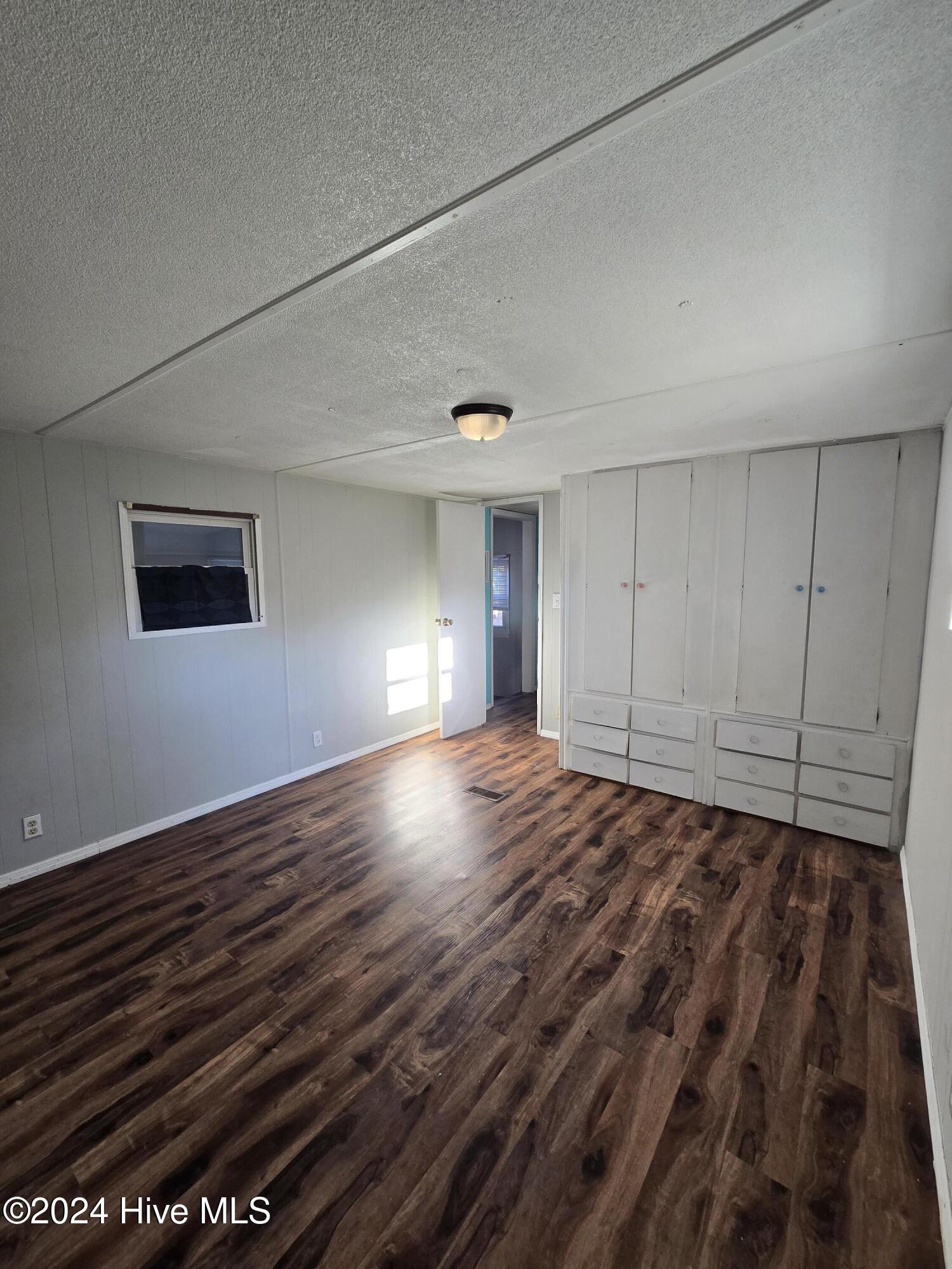 111 Boyle Drive Hampstead, NC 28443 - Photo 8 of 23 Primary bedroom