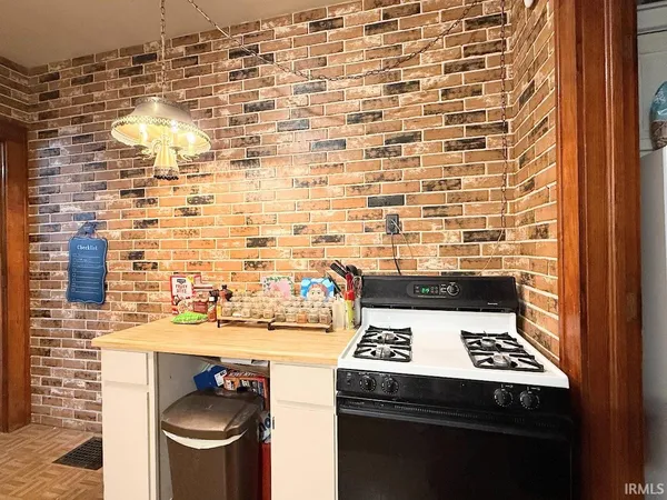 $129,900 | 310 West Linden Avenue, Logansport, IN 46947