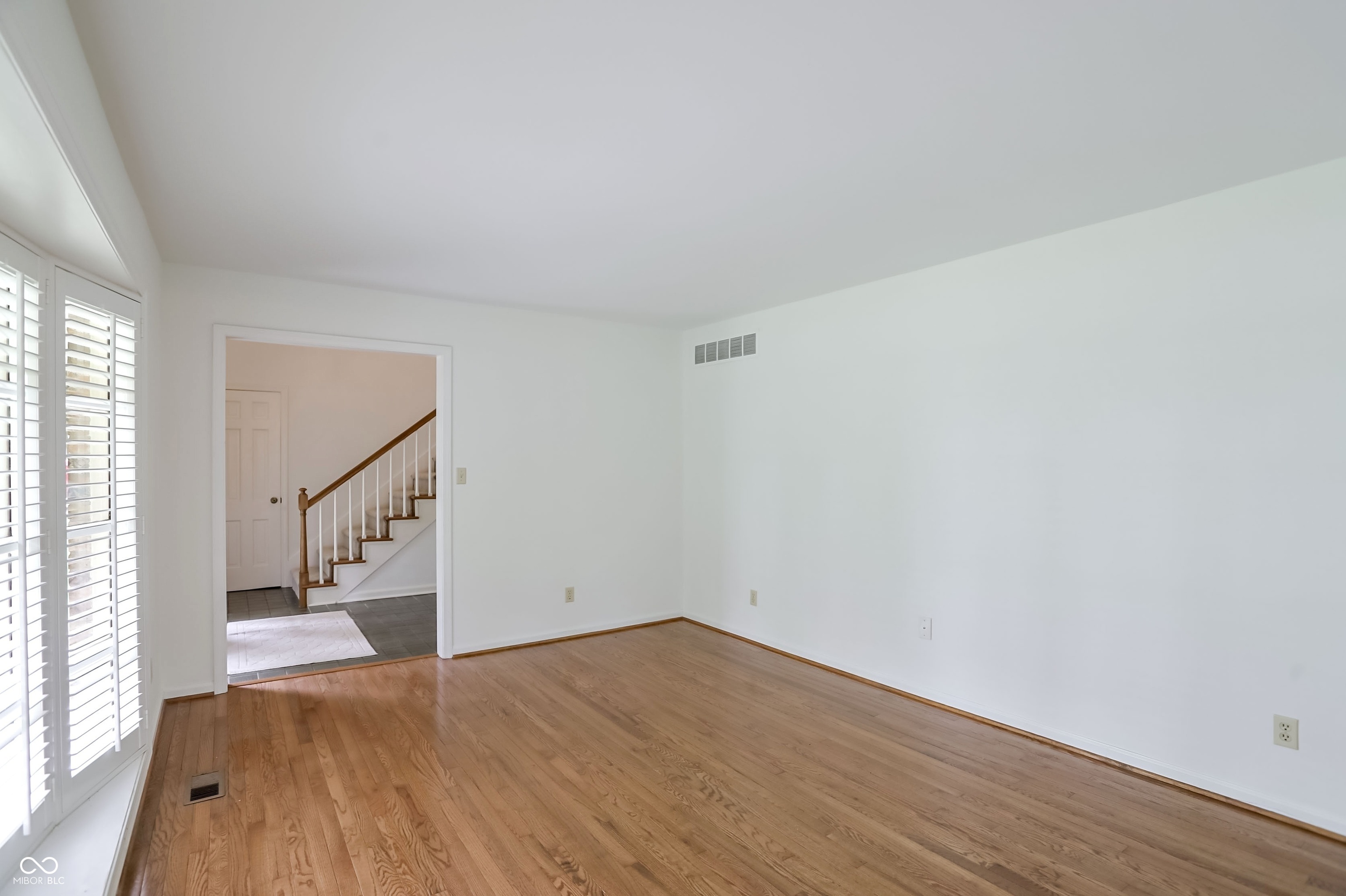 7363 Johnson Road Indianapolis, IN 46250 - Photo 11 of 77