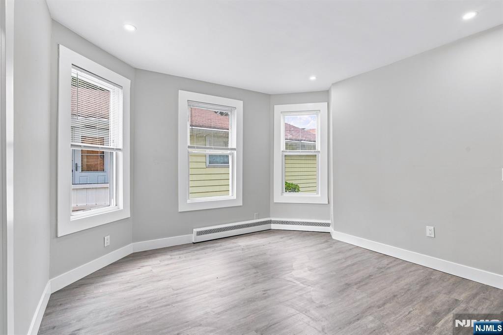 75 Clinton Place Hackensack, NJ 07601 - Photo 14 of 39 Gallery Image 14