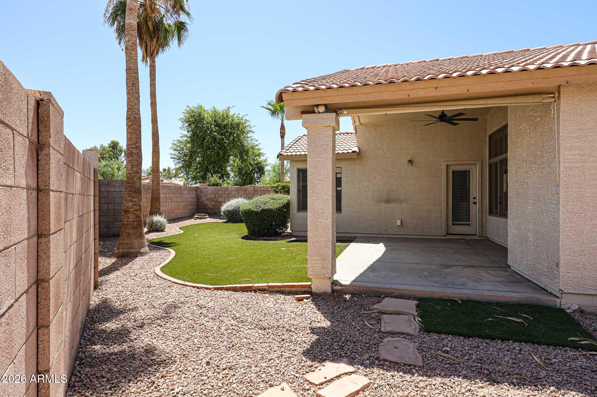 4047 East Jojoba Road Phoenix, AZ 85044 - Photo 32 of 41