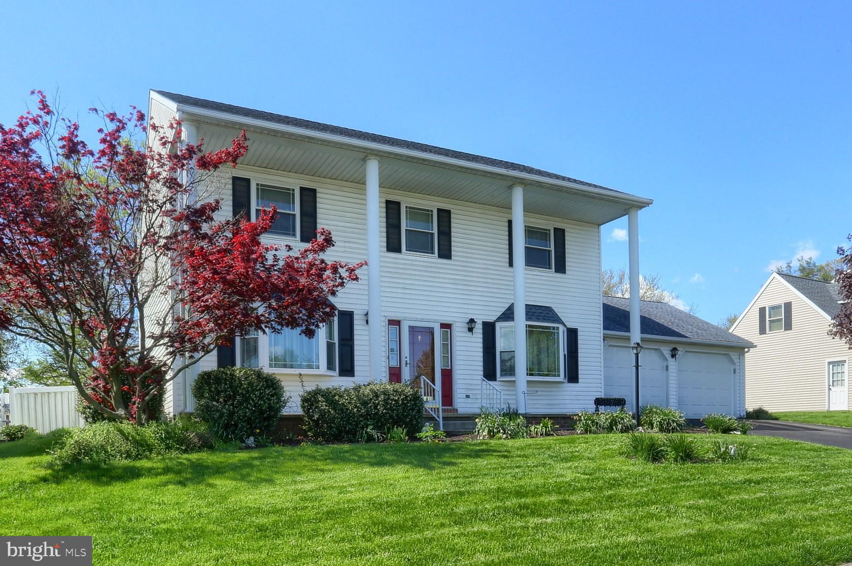 293 Raspberry Road Leola, PA 17540 - Photo 2 of 26 Gallery Image 2
