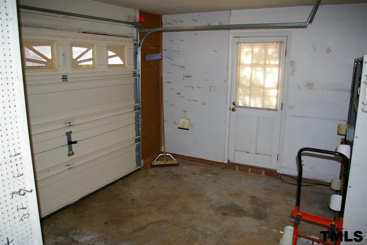2609 Wycliff Road Raleigh, NC 27607 - Photo 13 of 14 a view of an empty room