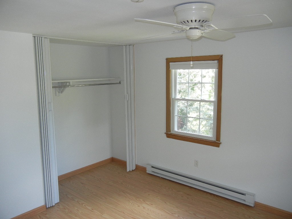 159 Round Hill Road, Unit 159 Northampton, MA 01060 - Photo 3 of 6 Gallery Image 3