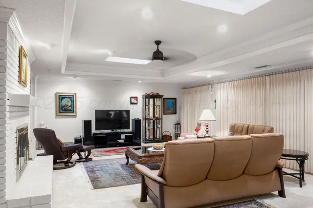 $460,000 | 2343 North Chestnut Drive, Pampa, TX 79065