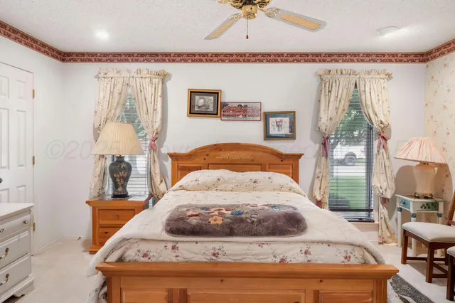 $460,000 | 2343 North Chestnut Drive, Pampa, TX 79065