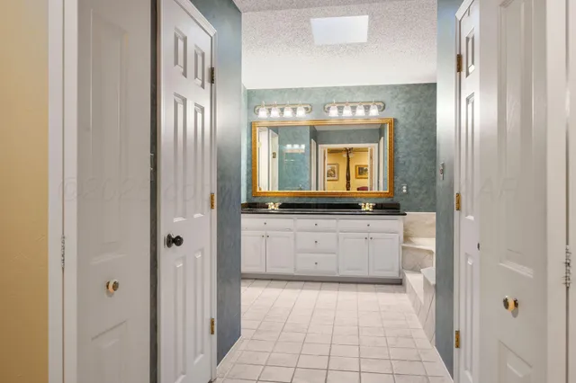 $460,000 | 2343 North Chestnut Drive, Pampa, TX 79065