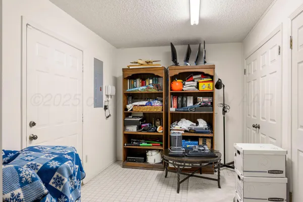 $460,000 | 2343 North Chestnut Drive, Pampa, TX 79065