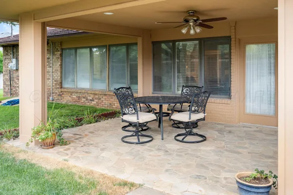 $460,000 | 2343 North Chestnut Drive, Pampa, TX 79065