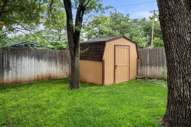 $460,000 | 2343 North Chestnut Drive, Pampa, TX 79065