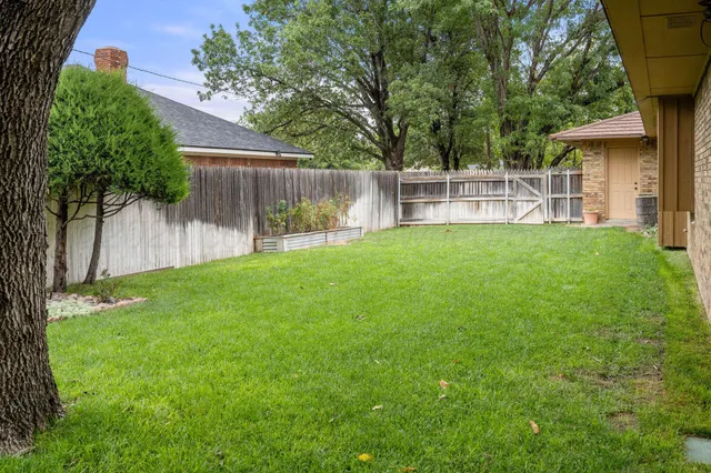 $460,000 | 2343 North Chestnut Drive, Pampa, TX 79065