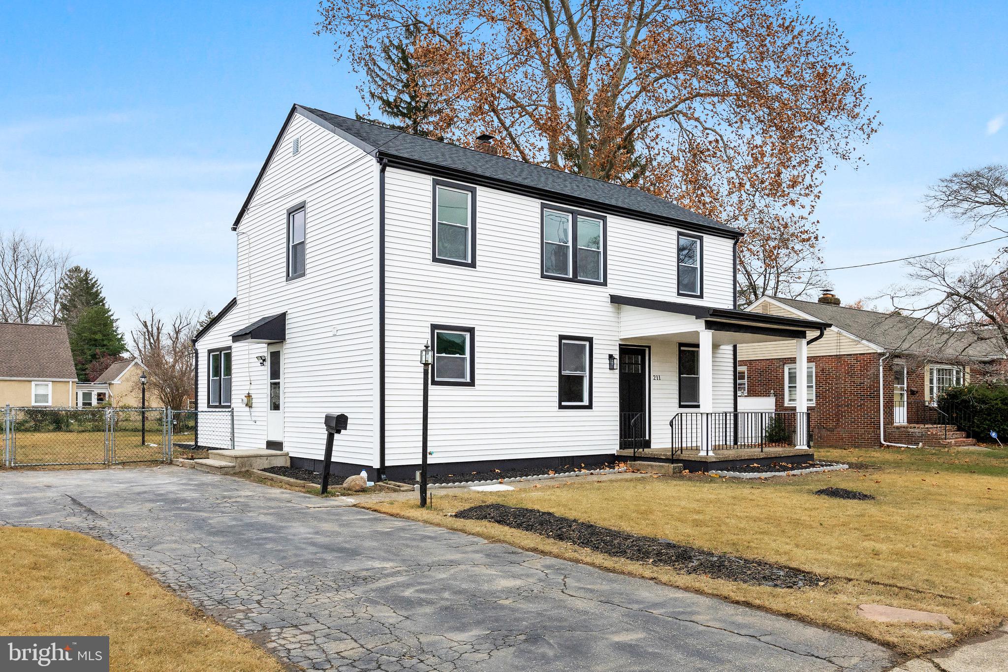 211 Peach Tree Lane Delanco, NJ 08075 - Photo 4 of 40 Gallery Image 4