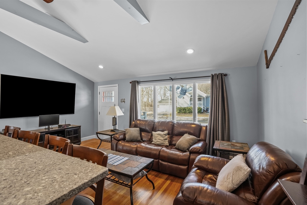 1706 Brayton Point Road Somerset, MA 02726 - Photo 11 of 32