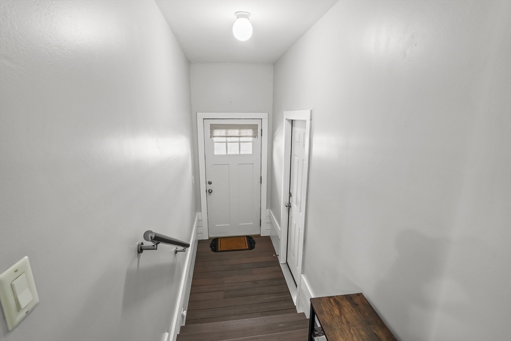 1706 Brayton Point Road Somerset, MA 02726 - Photo 17 of 32