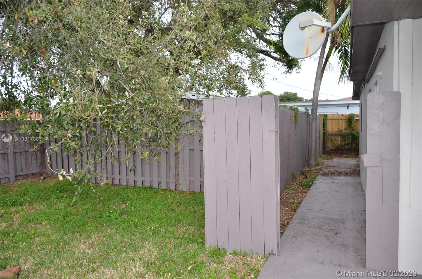 1700 Southwest 75th Avenue Road Miami, FL 33155 - Photo 15 of 42 Gallery Image 15