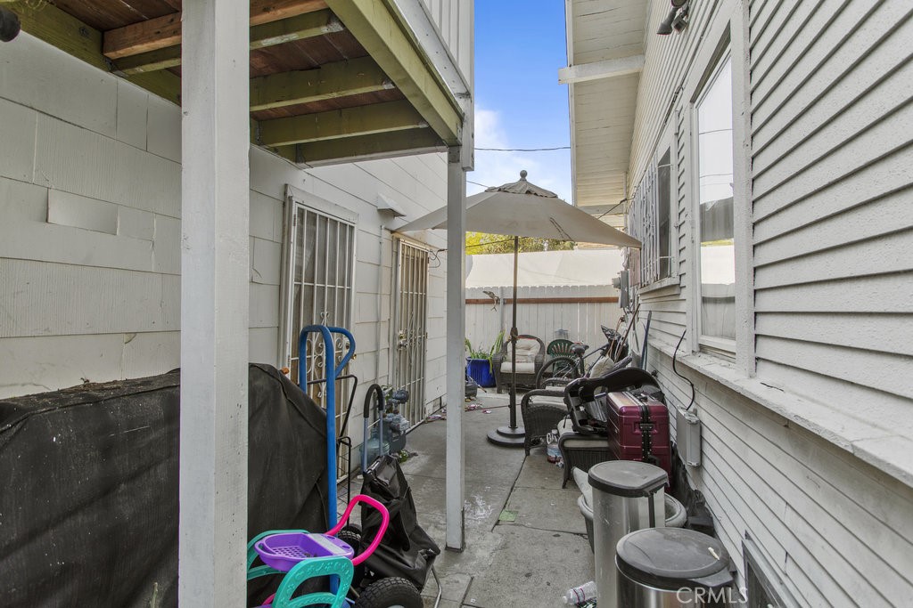 224 West 14th Street Long Beach, CA 90813 - Photo 31 of 31 a view of a room with gym equipment