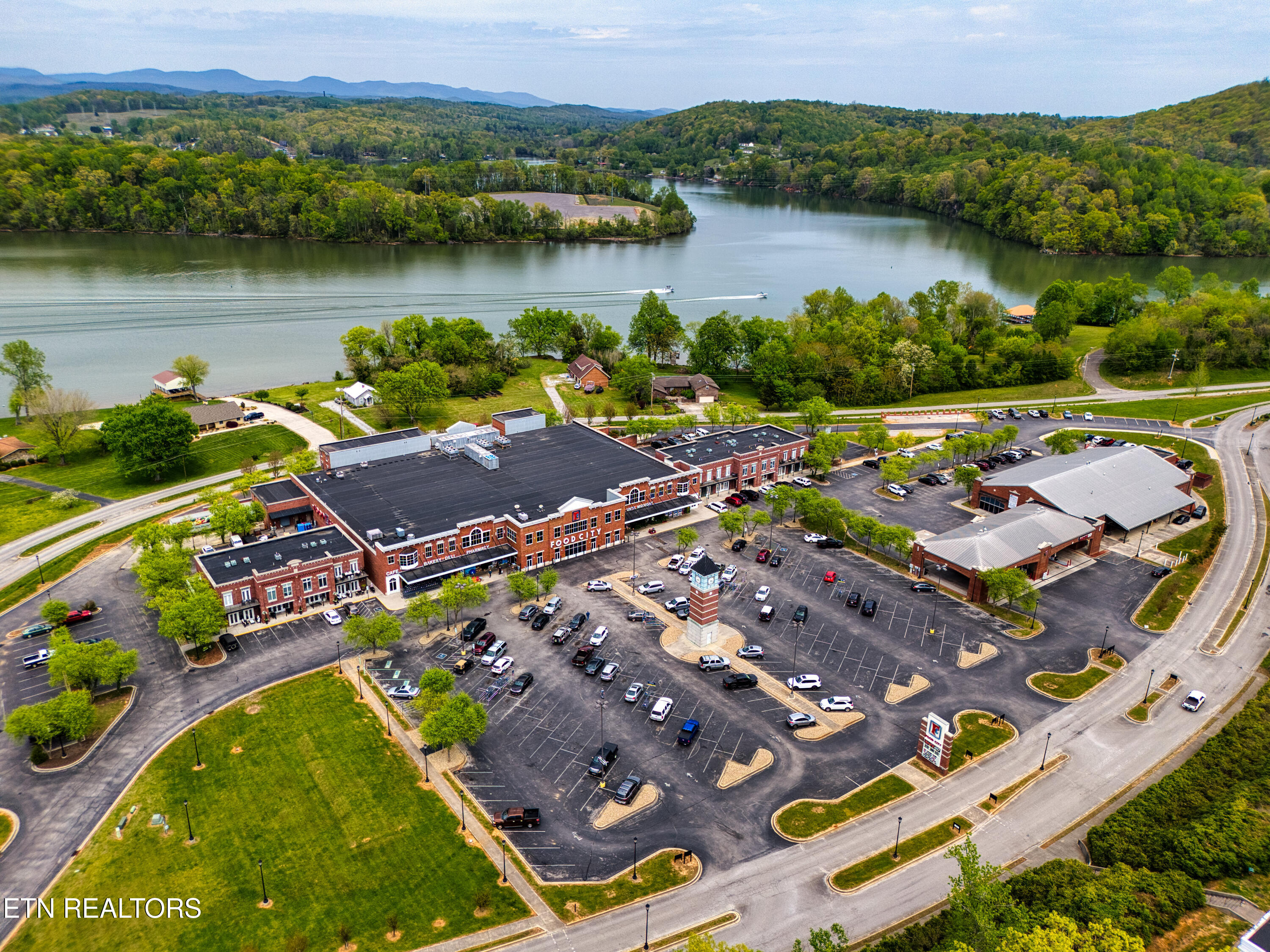 1003 Sheerwater Road Kingston, TN 37763 - Photo 14 of 14 Nearby shopping