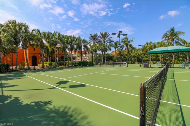 a view of a tennis court