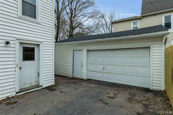 $359,900 | 251 Pleasant Avenue, Hamburg, NY 14075