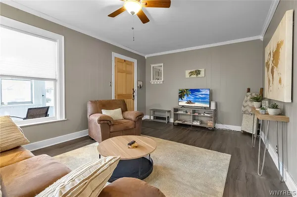 $359,900 | 251 Pleasant Avenue, Hamburg, NY 14075