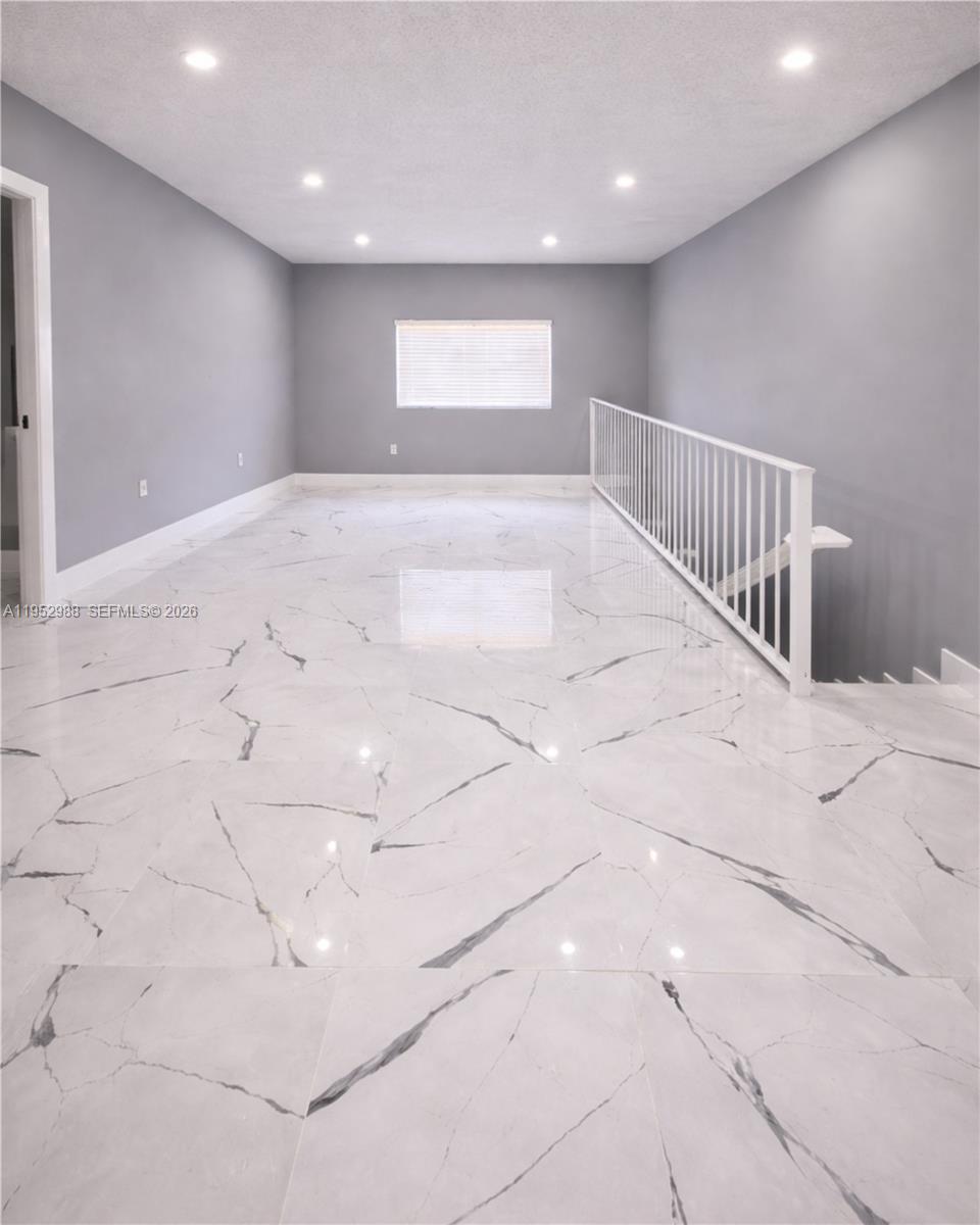 7925 West 29th Way, Unit 201 Hialeah, FL 33018 - Photo 4 of 10