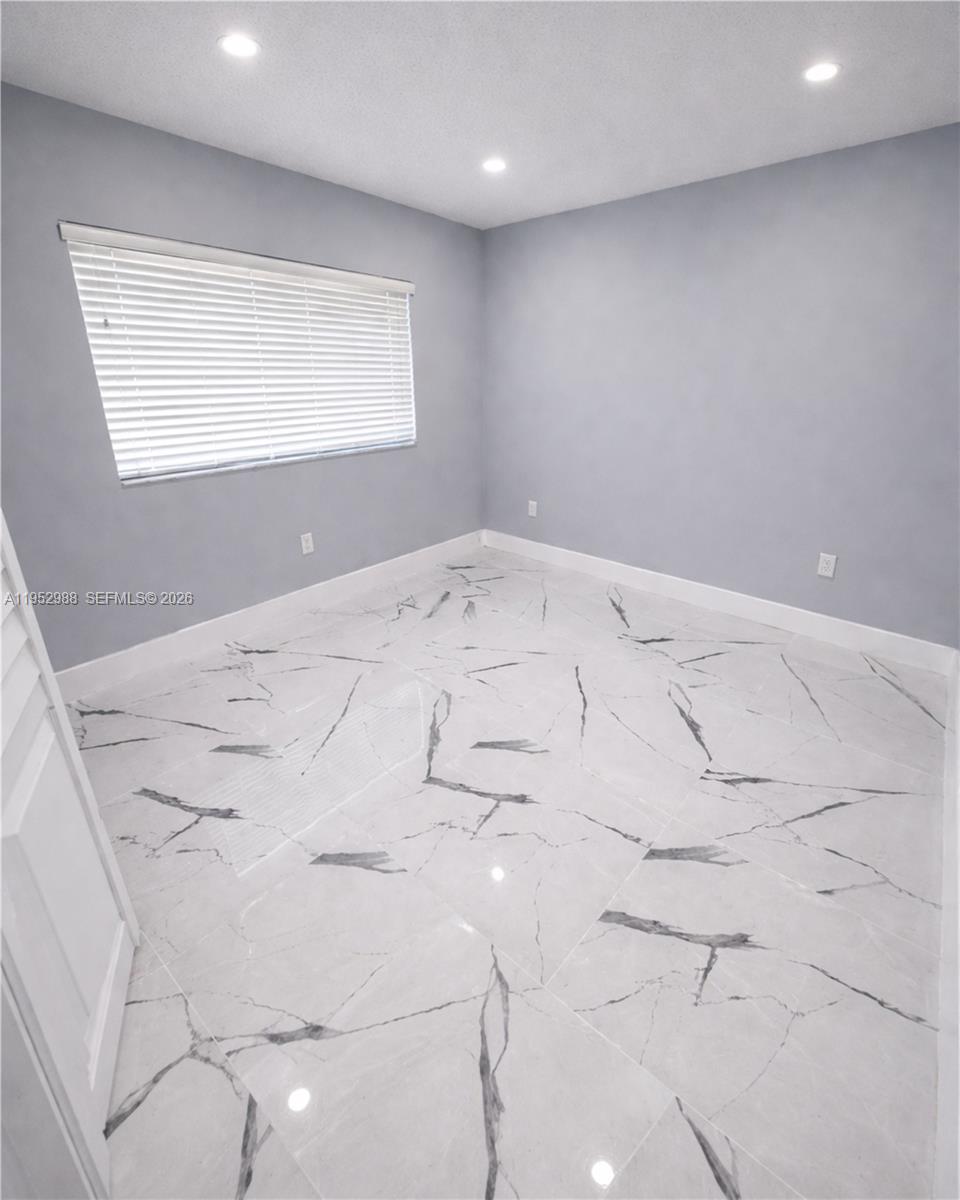 7925 West 29th Way, Unit 201 Hialeah, FL 33018 - Photo 7 of 10