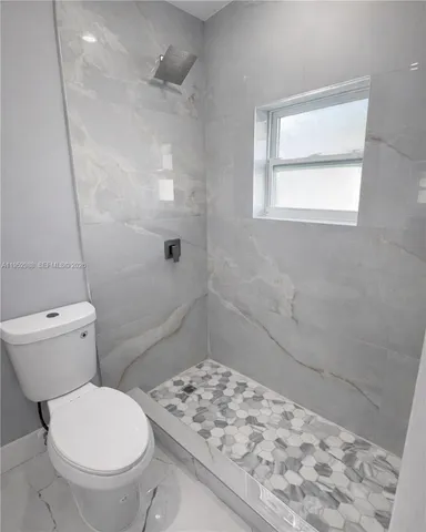 $2,500 | 7925 West 29th Way, Unit 201, Hialeah, FL 33018