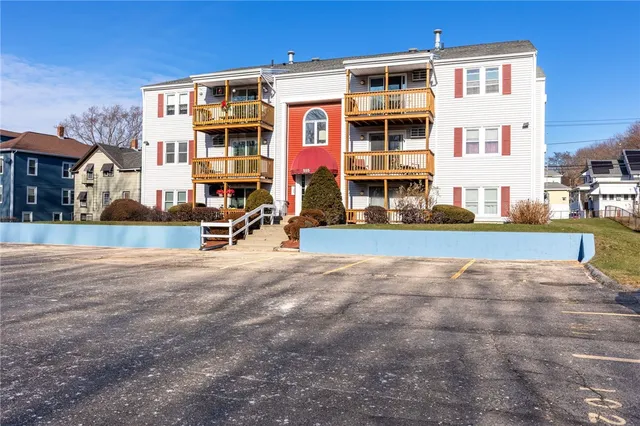 $209,900 | 555 Diamond Hill Road, Unit 204, Woonsocket, RI 02895