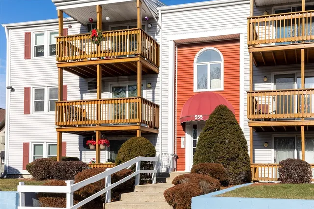 $209,900 | 555 Diamond Hill Road, Unit 204, Woonsocket, RI 02895