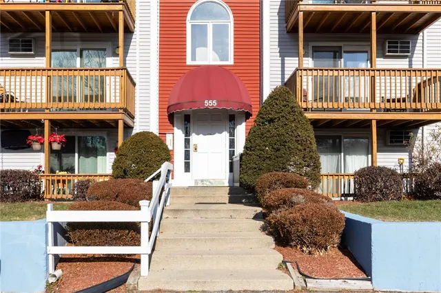 $209,900 | 555 Diamond Hill Road, Unit 204, Woonsocket, RI 02895