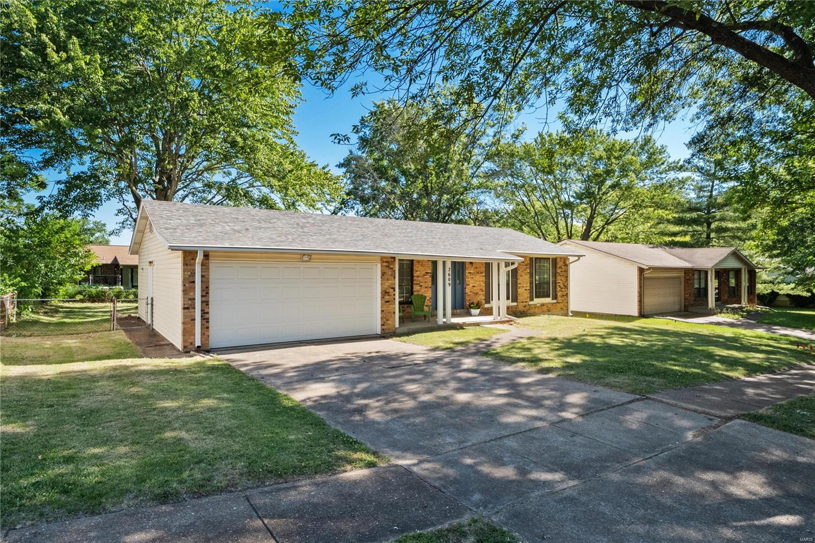 2609 Yaeger Road St. Louis, MO 63129 - Photo 2 of 33