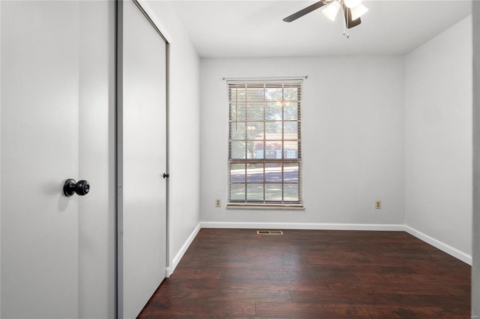 2609 Yaeger Road St. Louis, MO 63129 - Photo 23 of 33