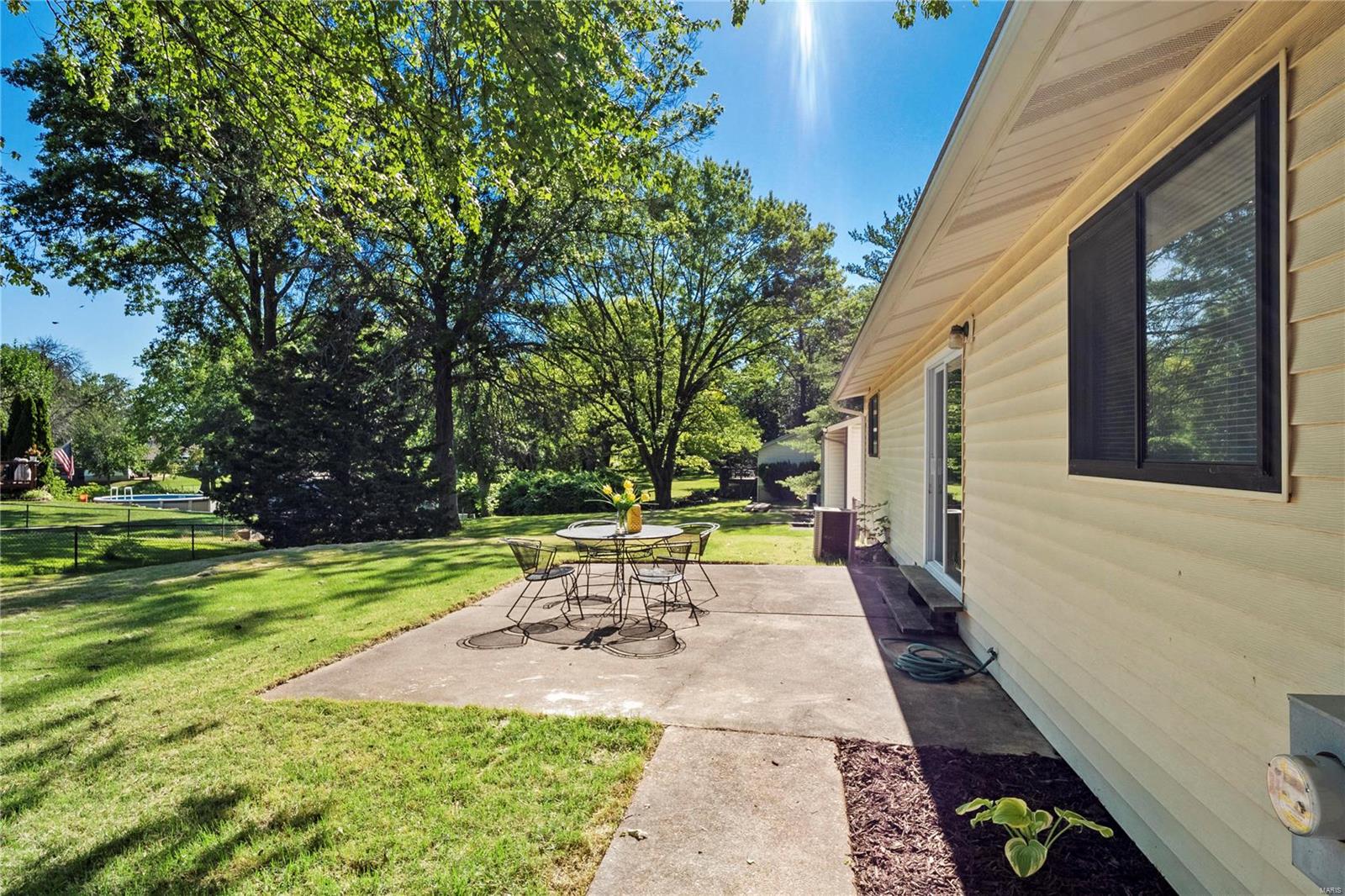 2609 Yaeger Road St. Louis, MO 63129 - Photo 30 of 33