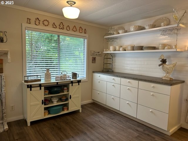 154 Outer Drive Florence, OR 97439 - Photo 14 of 40 Kitchen/Dining Room