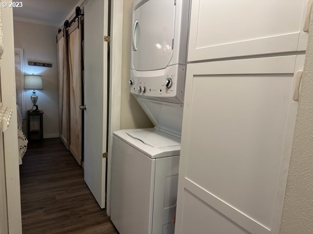 154 Outer Drive Florence, OR 97439 - Photo 17 of 40 Laundry