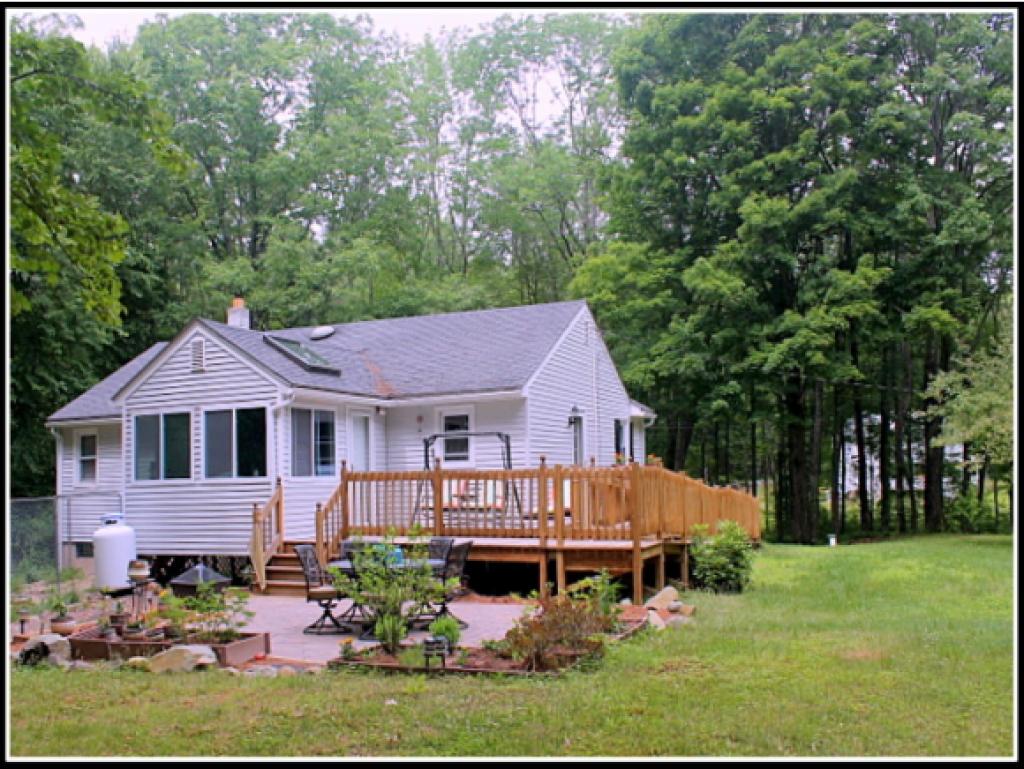 29 Gale Village Road Newton, NH 03858 - Photo 14 of 16 Gallery Image 14