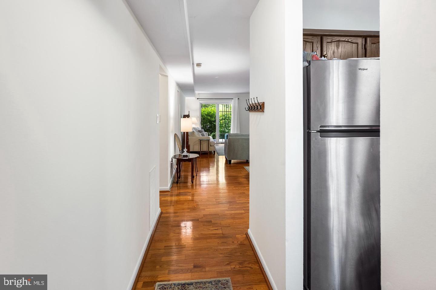 279 Valley Stream Lane Chesterbrook, PA 19087 - Photo 3 of 25