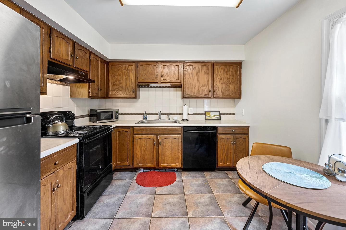 279 Valley Stream Lane Chesterbrook, PA 19087 - Photo 5 of 25