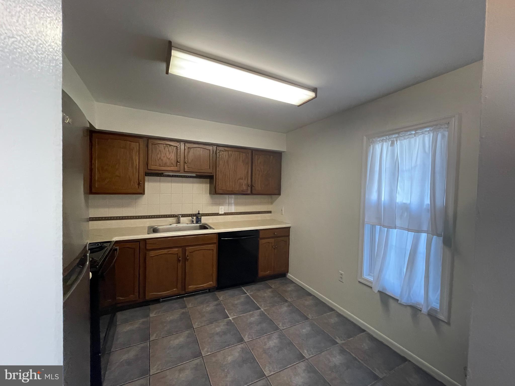 279 Valley Stream Lane Chesterbrook, PA 19087 - Photo 8 of 25