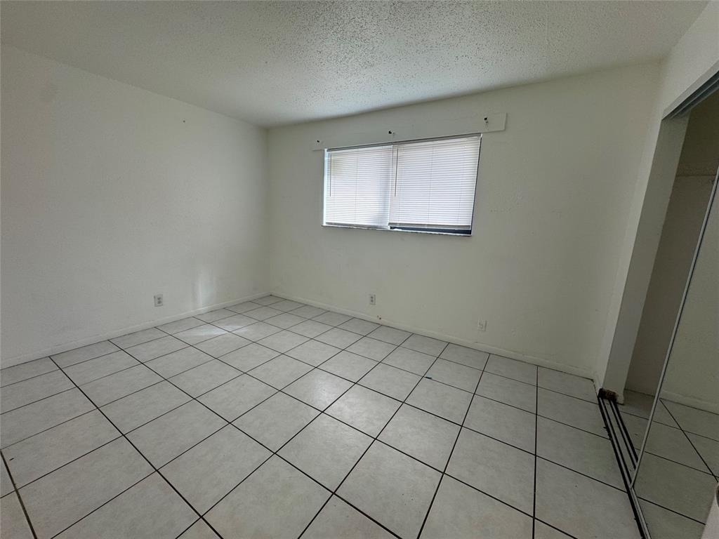 970 Southwest 76th Avenue, Unit 3 North Lauderdale, FL 33068 - Photo 9 of 11