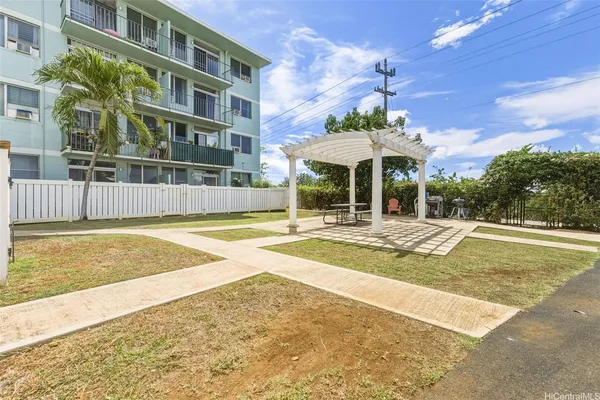 $2,600 | 98-135 Lipoa Place, Unit 102, Aiea, HI 96701