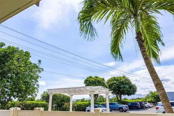 $2,600 | 98-135 Lipoa Place, Unit 102, Aiea, HI 96701
