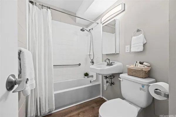 $2,600 | 98-135 Lipoa Place, Unit 102, Aiea, HI 96701