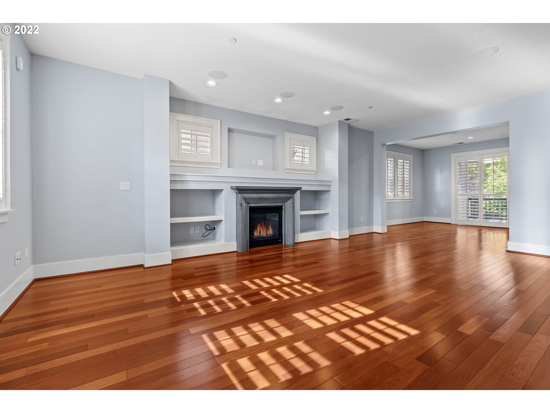 608 Southwest Rustica Terrace Portland, OR 97225 - Photo 5 of 32 Gallery Image 5