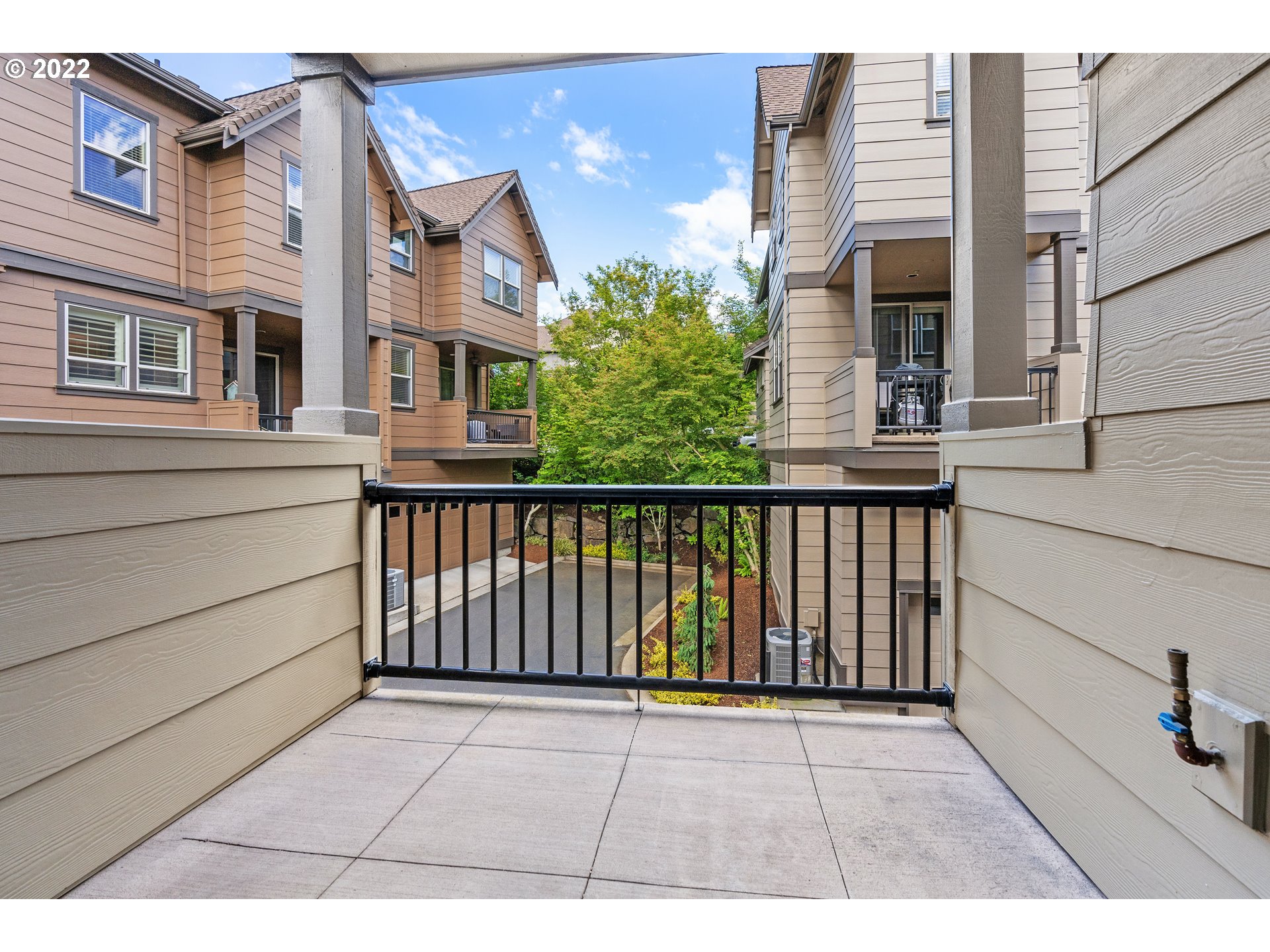 608 Southwest Rustica Terrace Portland, OR 97225 - Photo 10 of 32 Gallery Image 10