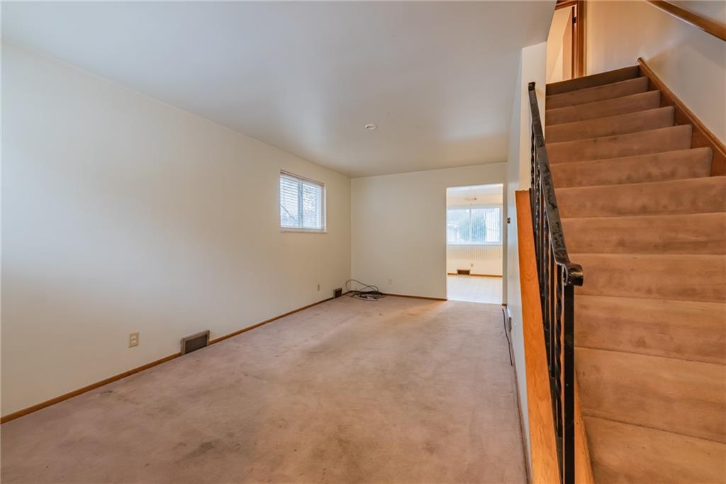 303 Oak Street Butler, PA 16001 - Photo 13 of 25 Gallery Image 13