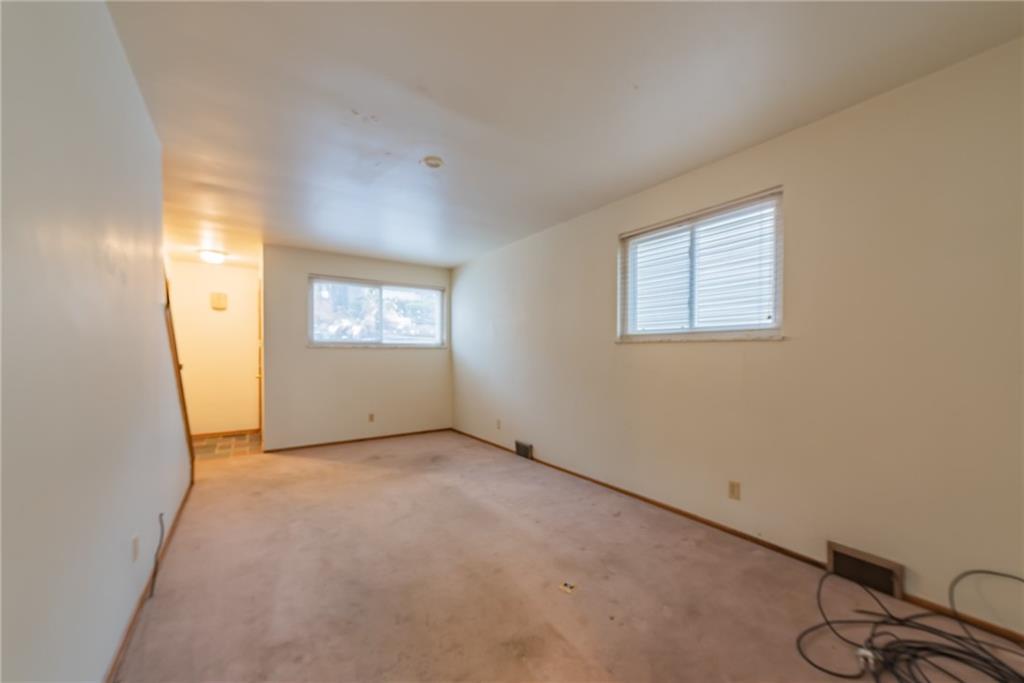 303 Oak Street Butler, PA 16001 - Photo 15 of 25 Gallery Image 15