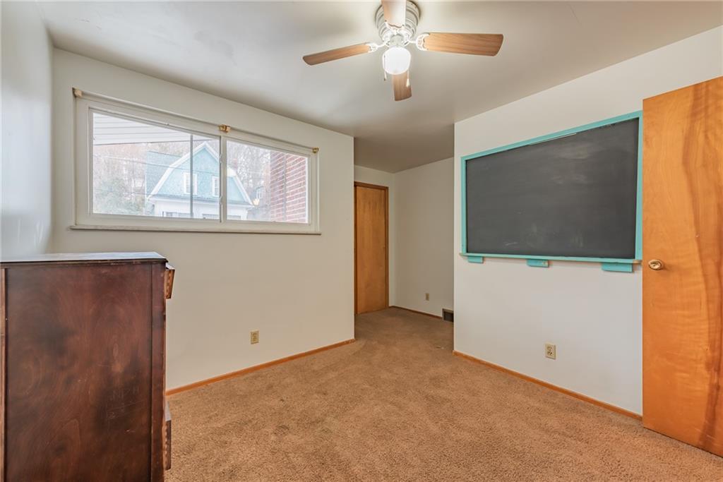 303 Oak Street Butler, PA 16001 - Photo 9 of 25 Gallery Image 9