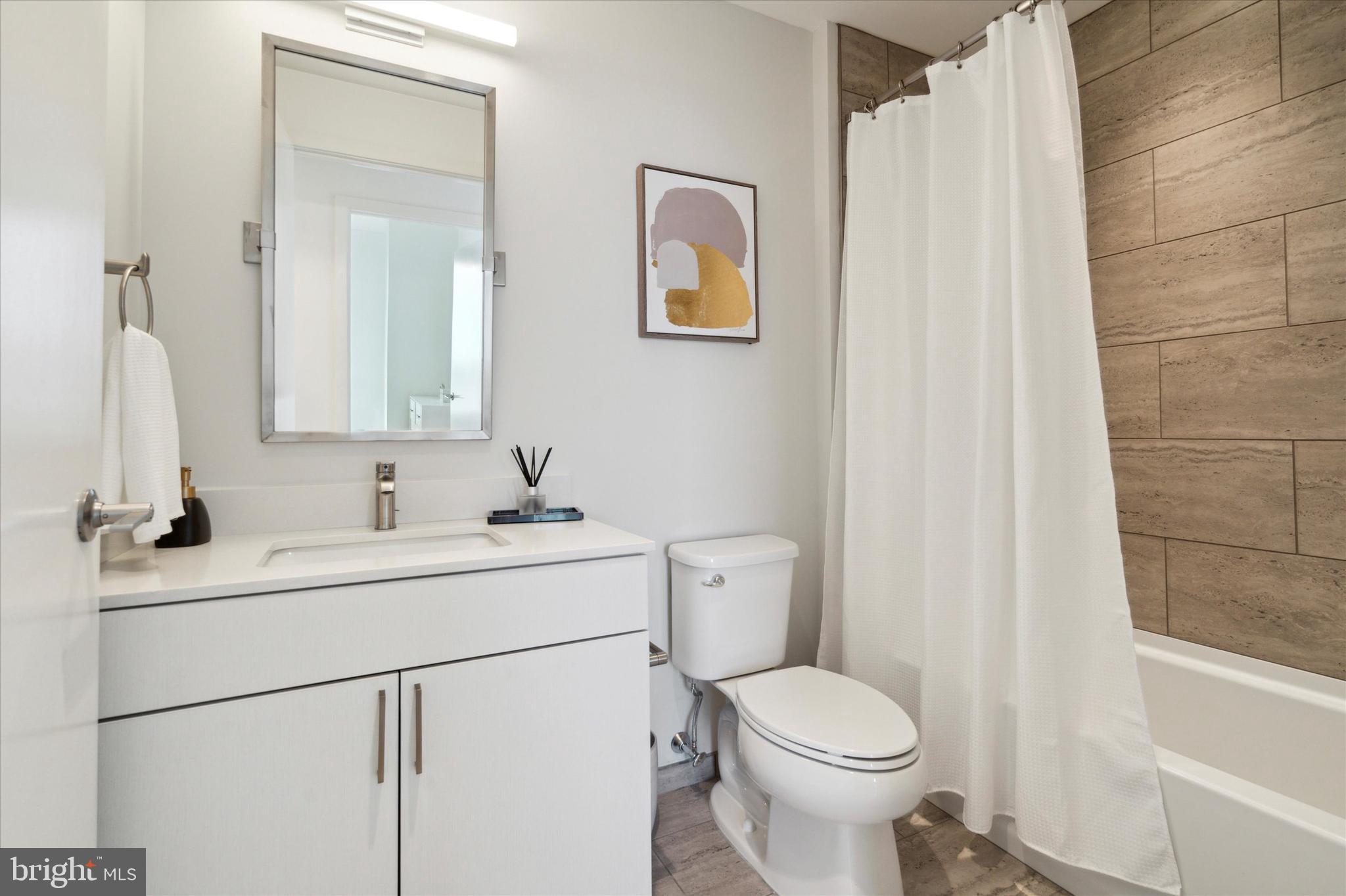 1-5 Dock Street, Unit 510 Philadelphia, PA 19106 - Photo 13 of 47